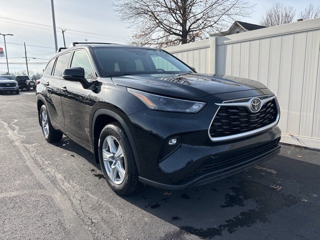 2022 Toyota Highlander LE