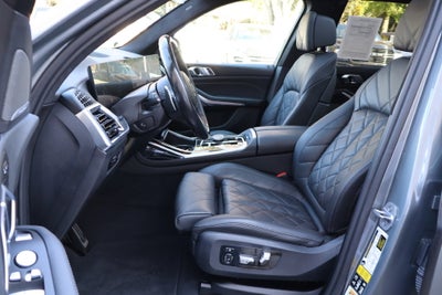 2023 BMW X7 xDrive40i