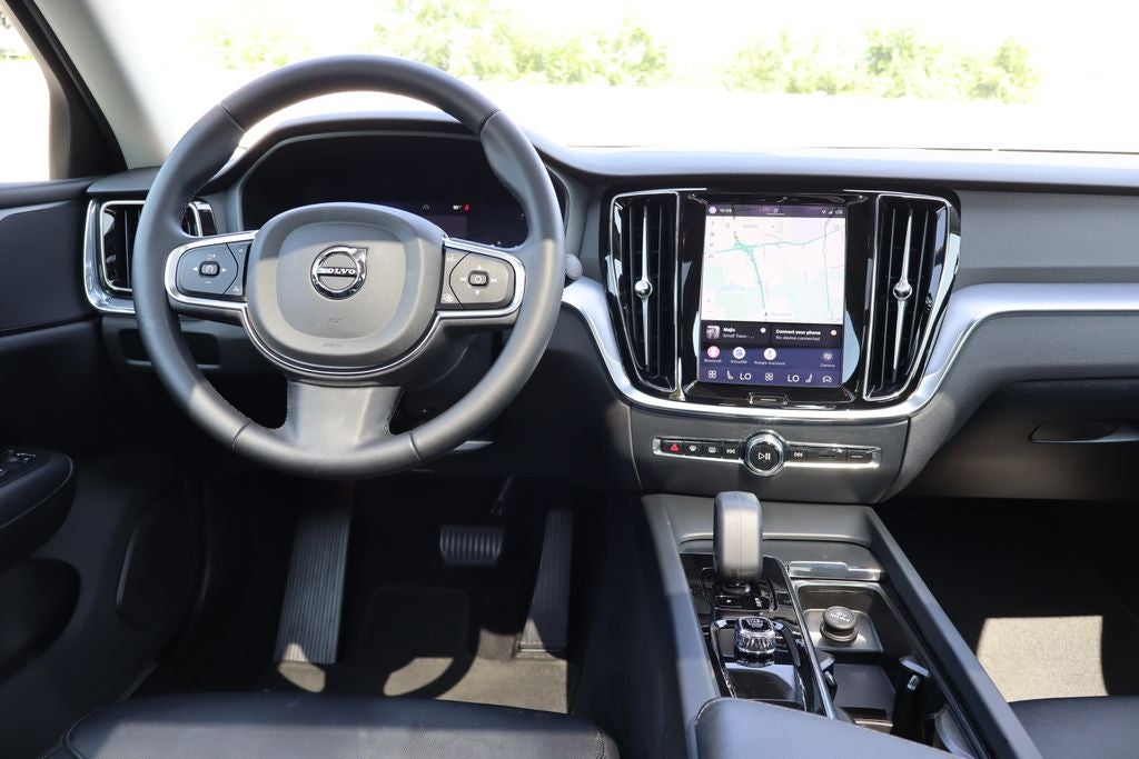2024 Volvo S60 B5 Core Dark Theme