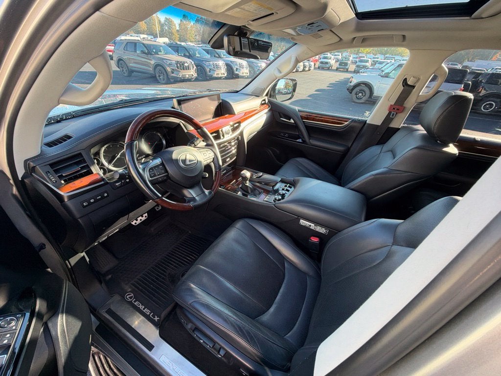 2020 Lexus LX 570
