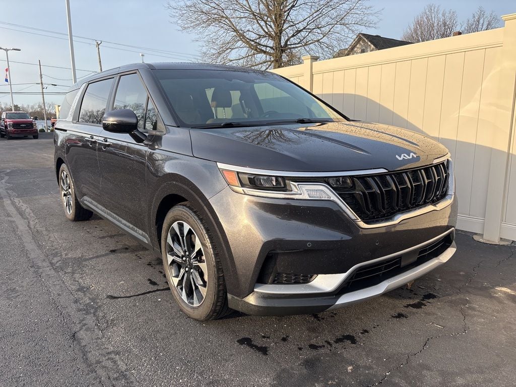 2023 Kia Carnival EX