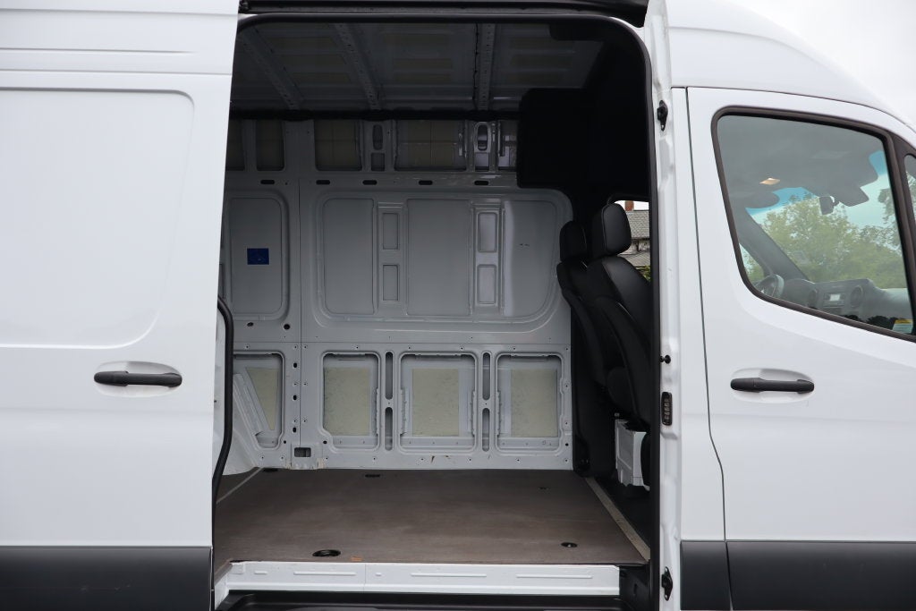 2025 Mercedes-Benz Sprinter 2500 Cargo 144 WB