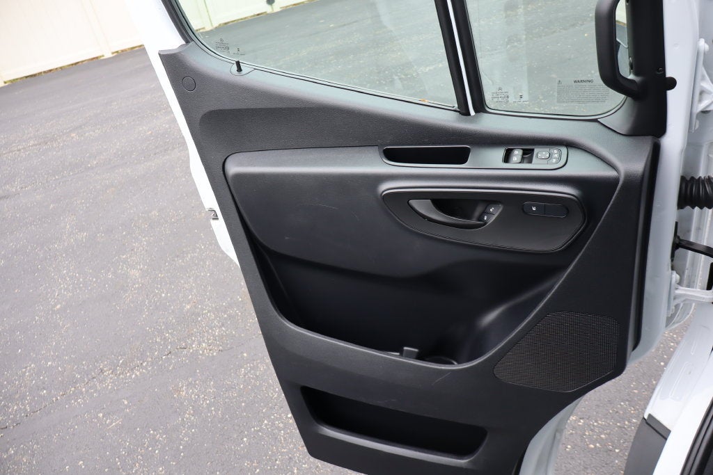 2025 Mercedes-Benz Sprinter 2500 Cargo 144 WB
