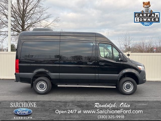 2022 Mercedes-Benz Sprinter 2500 Passenger 144 WB