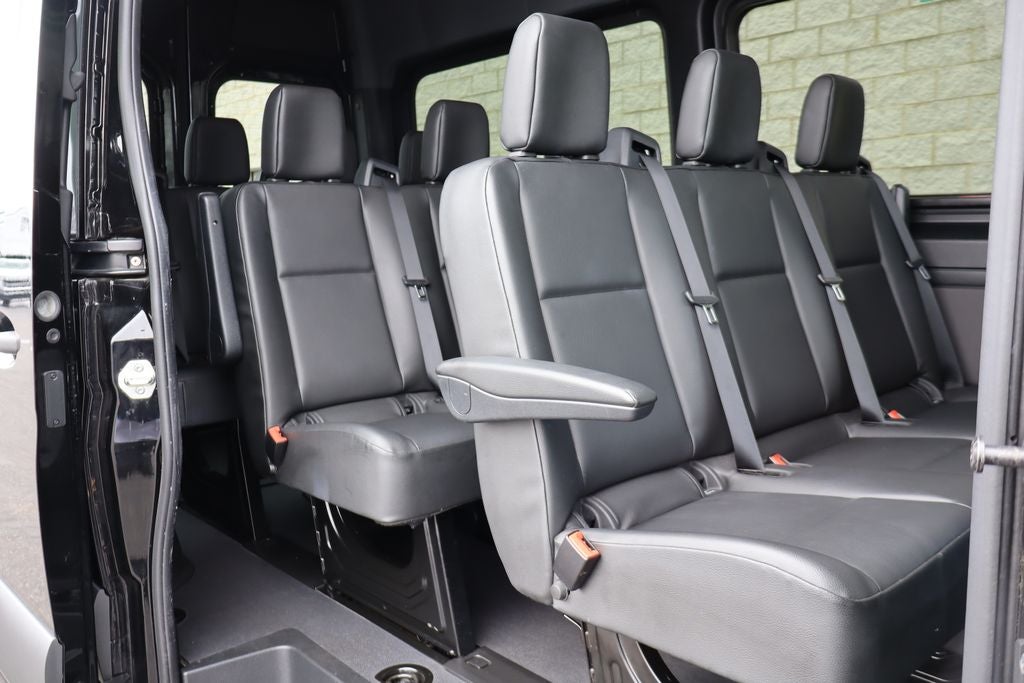 2022 Mercedes-Benz Sprinter 2500 12-Passenger 144 WB