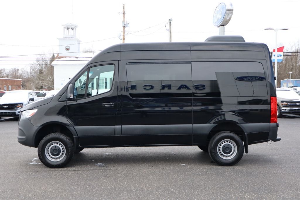 2022 Mercedes-Benz Sprinter 2500 12-Passenger 144 WB