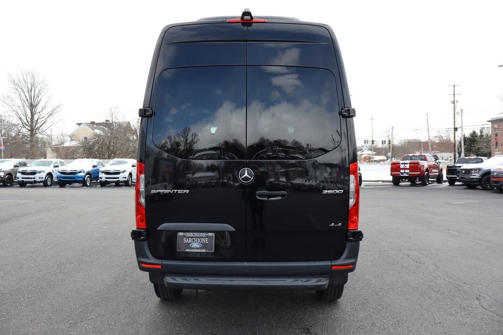 2022 Mercedes-Benz Sprinter 2500 12-Passenger 144 WB