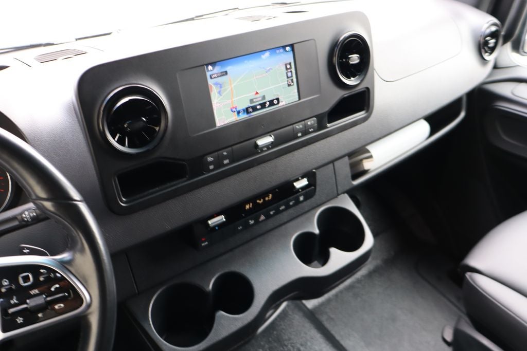 2022 Mercedes-Benz Sprinter 2500 12-Passenger 144 WB