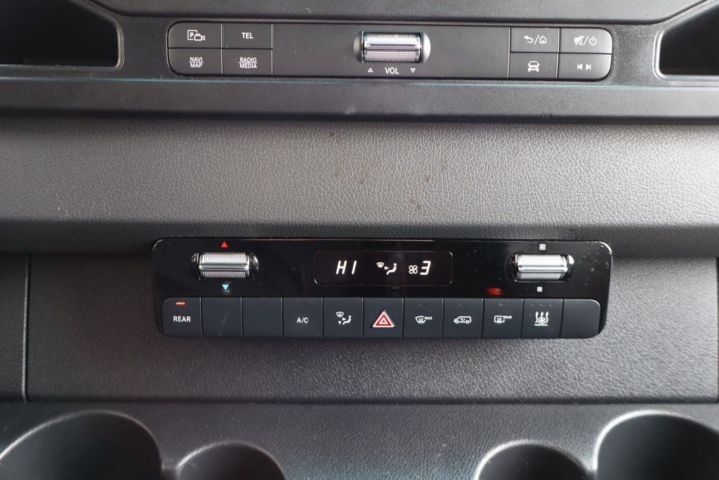 2022 Mercedes-Benz Sprinter 2500 12-Passenger 144 WB