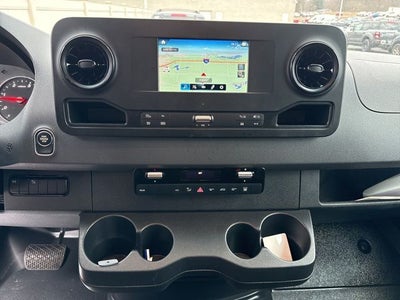 2022 Mercedes-Benz Sprinter 2500 Passenger 144 WB