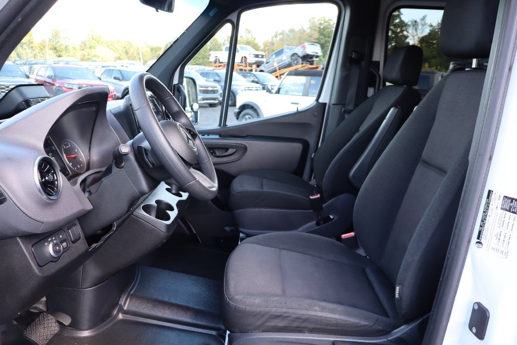 2025 Mercedes-Benz Sprinter 2500 Passenger 170 WB High Roof