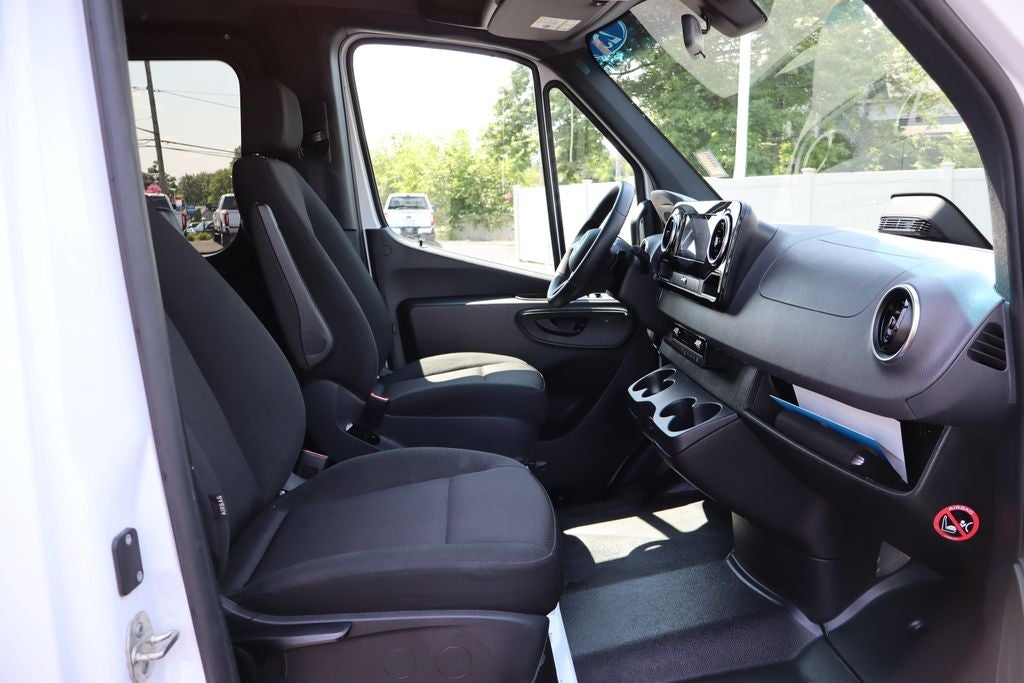 2025 Mercedes-Benz Sprinter 2500 Passenger 170 WB High Roof