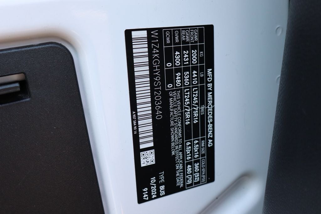 2025 Mercedes-Benz Sprinter 2500 Passenger 170 WB High Roof