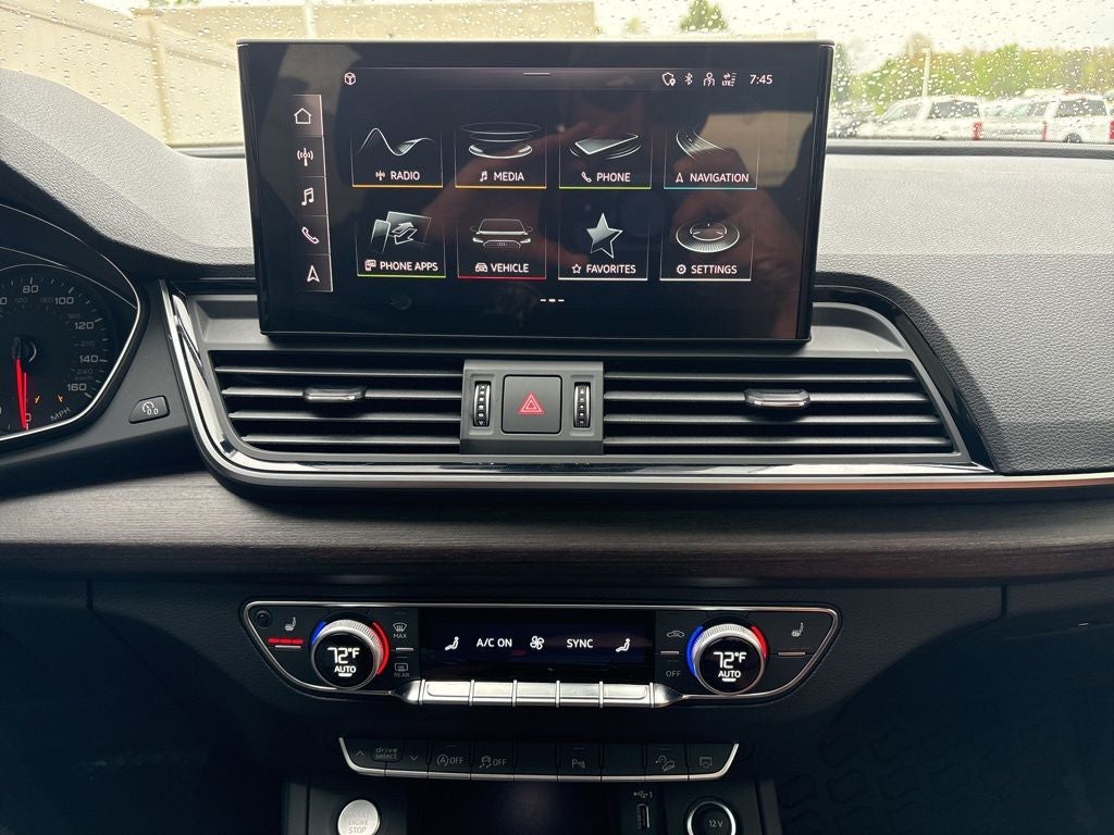 2025 Audi Q5 40 Premium quattro