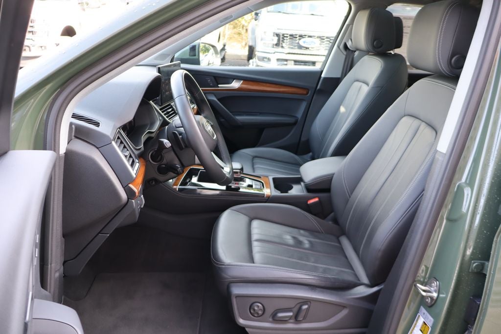 2024 Audi Q5 40 Premium Plus quattro