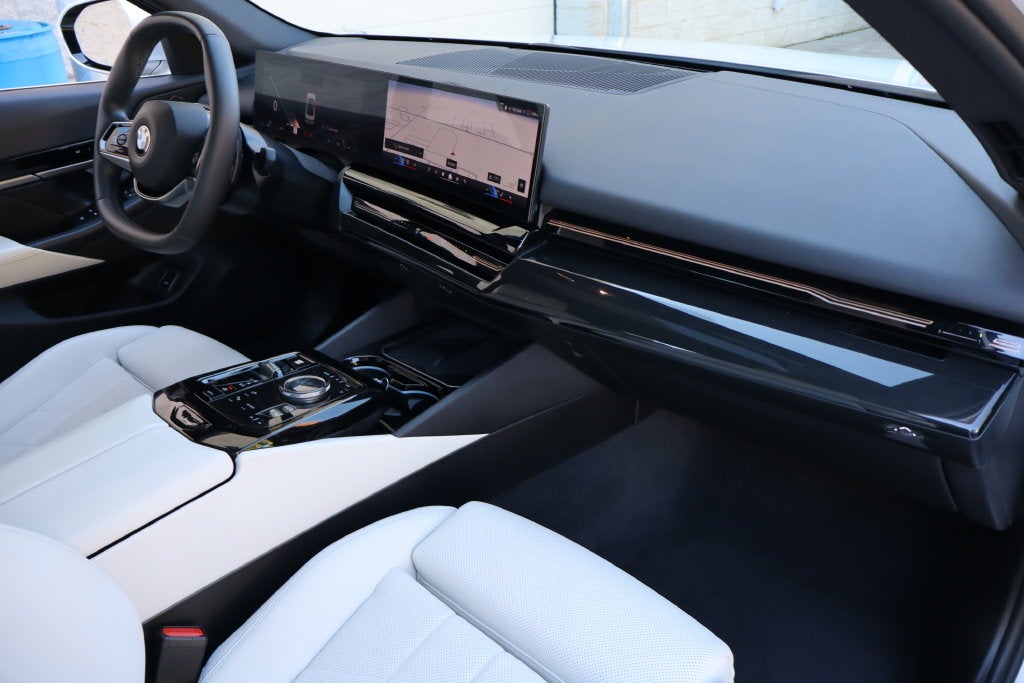 2024 BMW 5 Series 530i xDrive