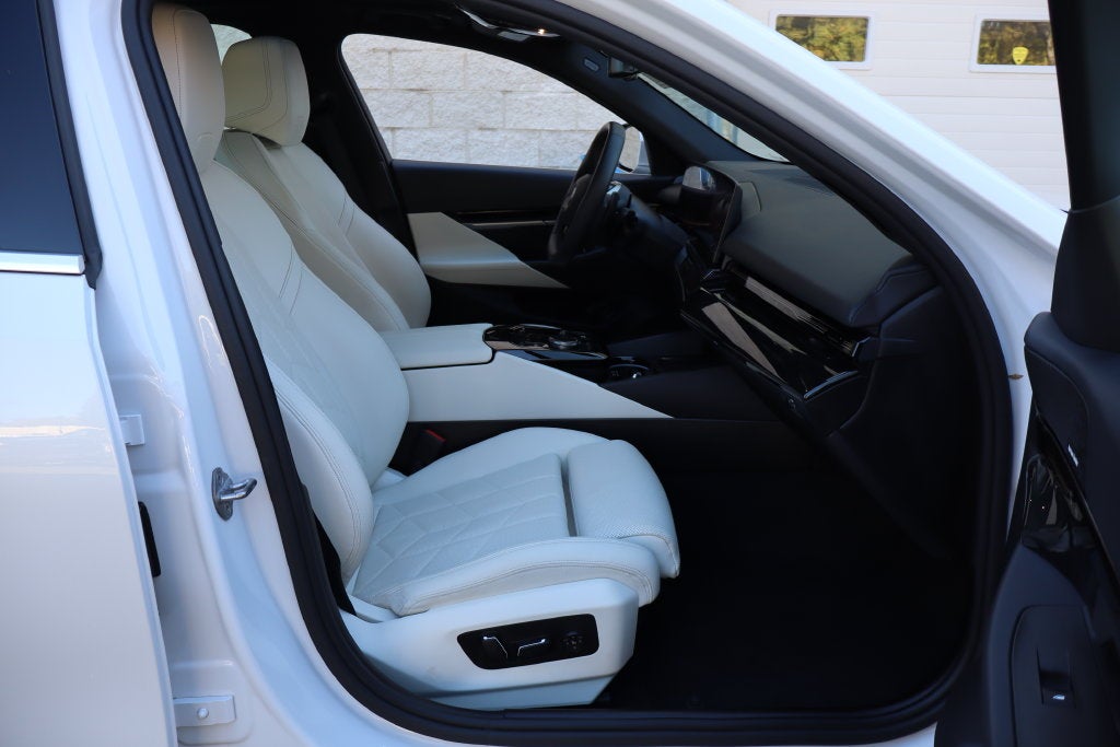 2024 BMW 5 Series 530i xDrive