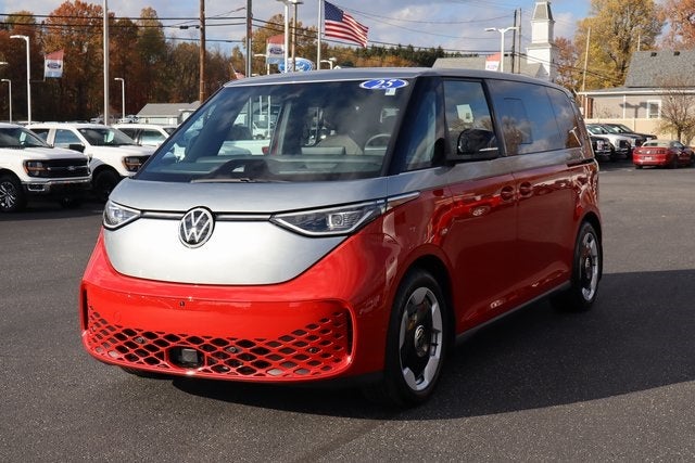 2025 Volkswagen ID. Buzz Pro S Plus