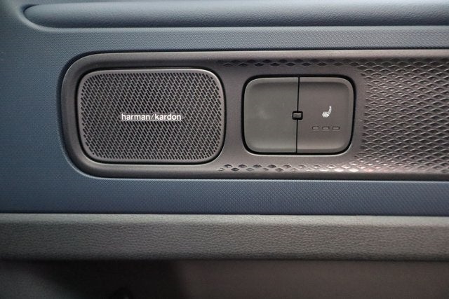 2025 Volkswagen ID. Buzz Pro S Plus