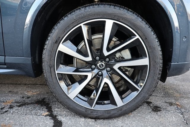 2025 Volvo XC90 B6 Plus 7-Seater