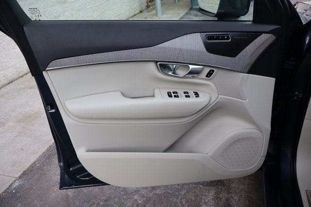 2025 Volvo XC90 B6 Plus 7-Seater