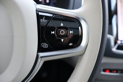 2025 Volvo XC90 B6 Plus 7-Seater