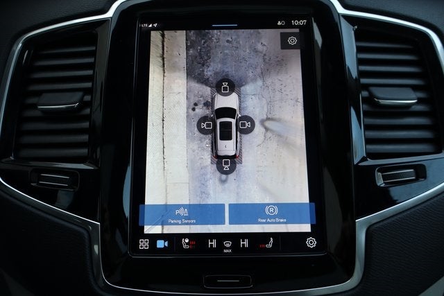 2025 Volvo XC90 B6 Plus 7-Seater