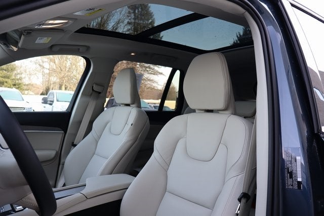 2025 Volvo XC90 B6 Plus 7-Seater