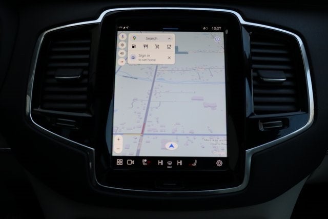 2025 Volvo XC90 B6 Plus 7-Seater