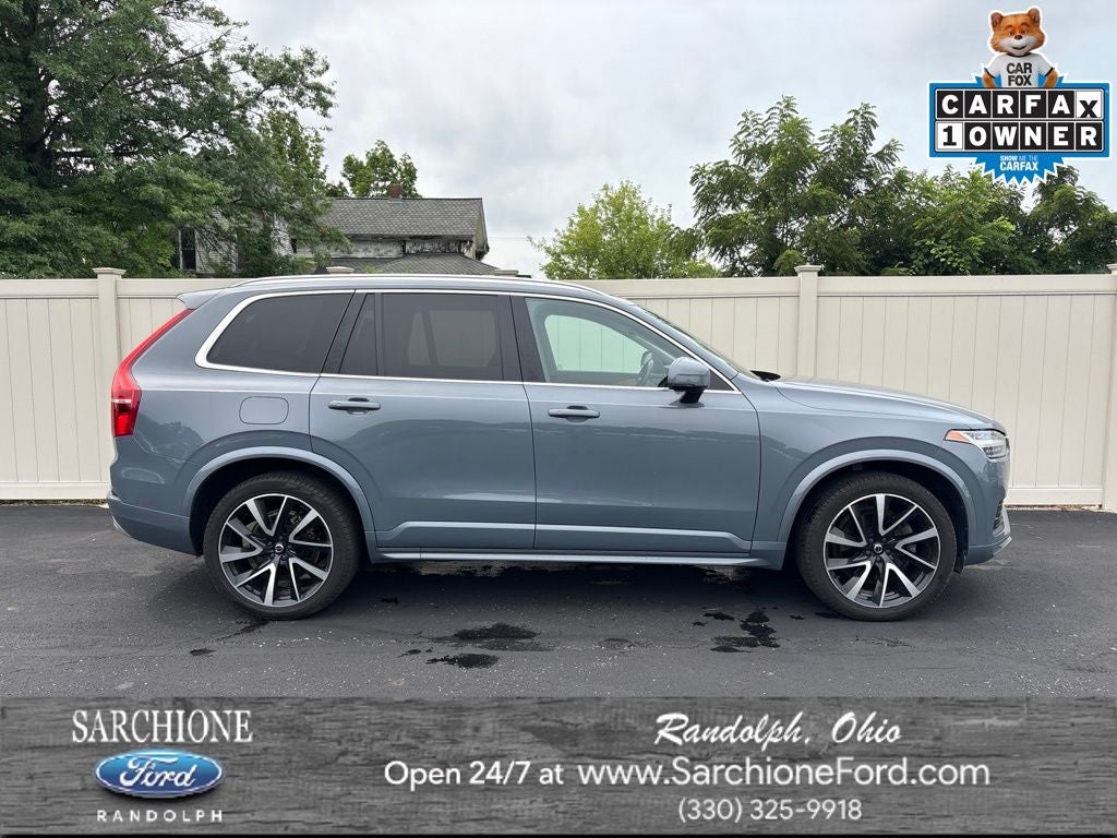 2022 Volvo XC90 T6 Momentum