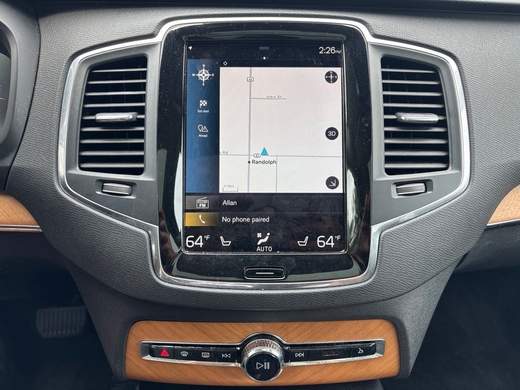 2022 Volvo XC90 T6 Momentum