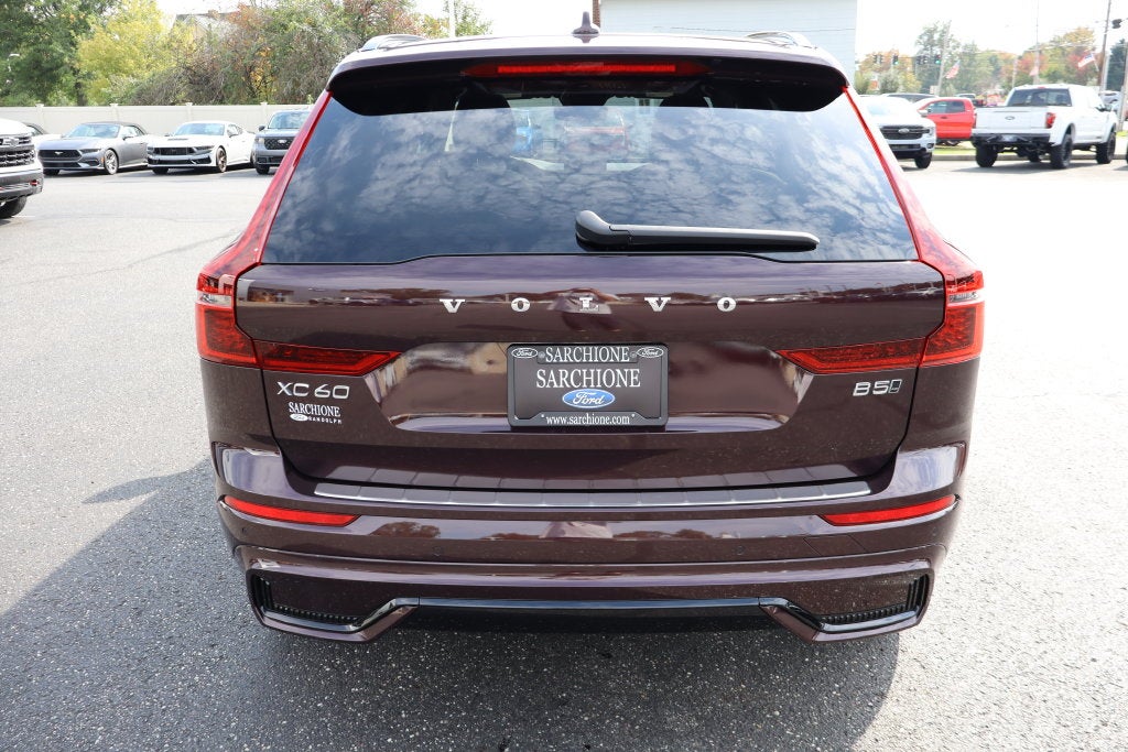 2026 Volvo XC60 B5 Plus